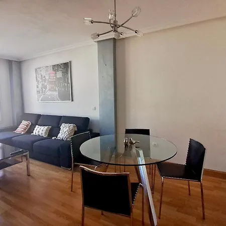 アパート La Casa De Sira - A 5 Min De La Playa A Pie - Parking Incluido *